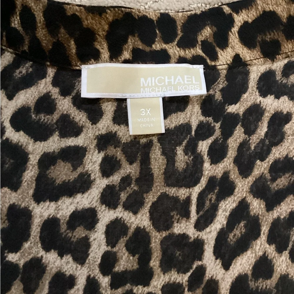 PRE-OWNED IN GREAT CONDITION SIZE 3X Michael Kors Leopard Print Bomber Jacket - Picture 7 of 10
